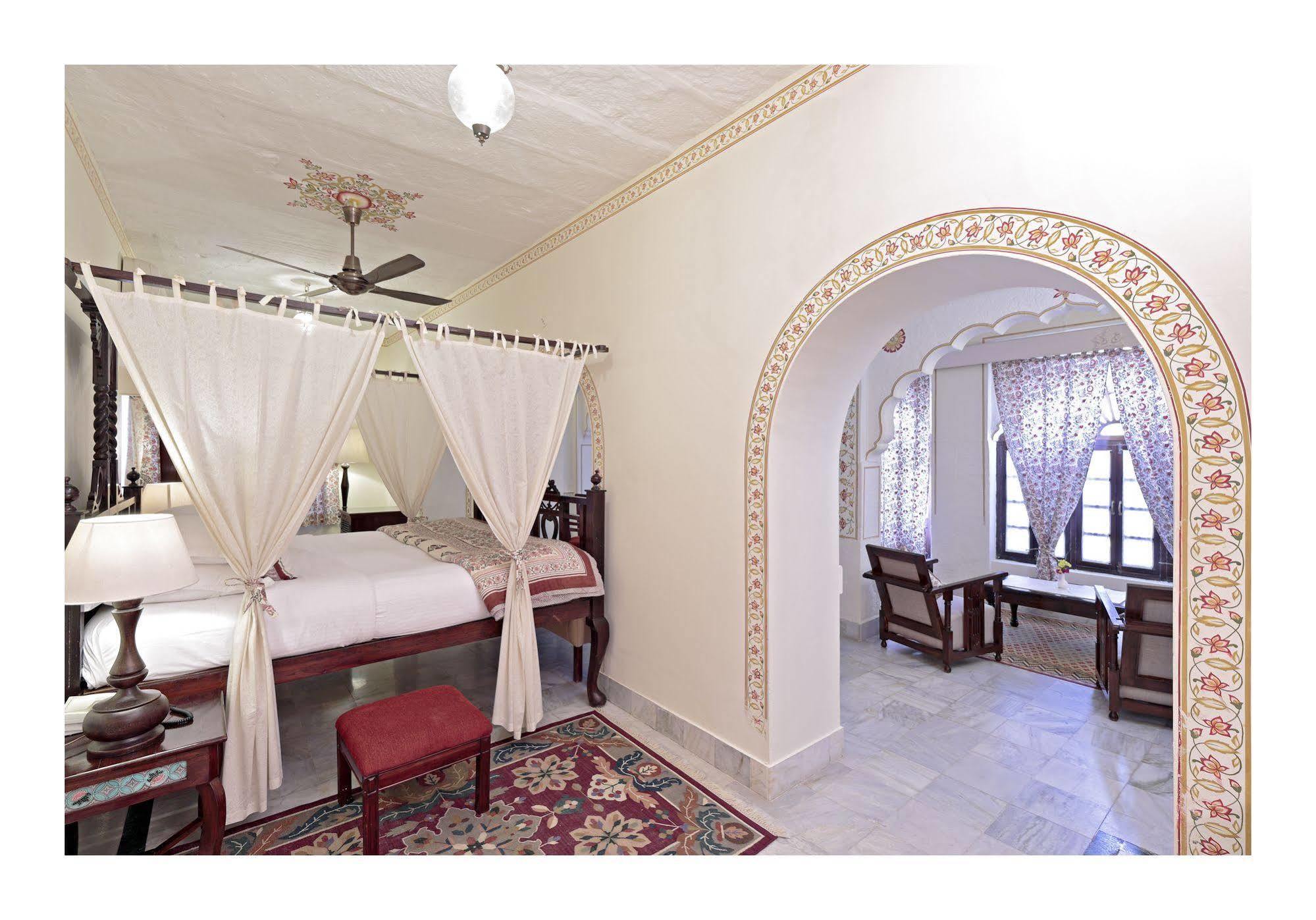 Rohet Garh Hotel Rohat Eksteriør billede